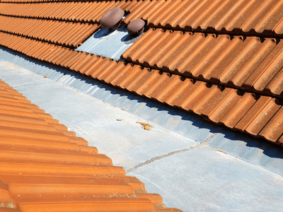 About Leaking Skylight Repair Pros Pacoima, CA